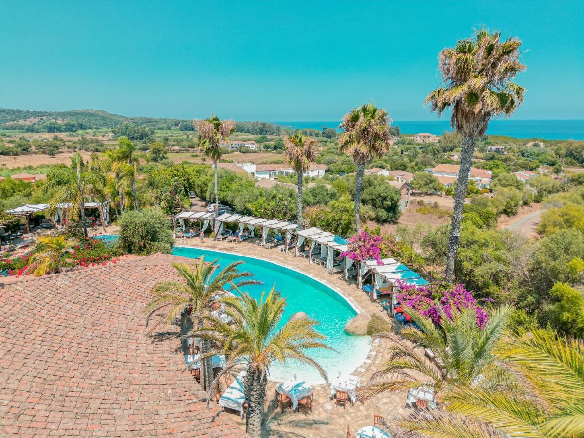Felix Hotels - Galanias Hotel & Retreat Бари-Сардо Экстерьер фото