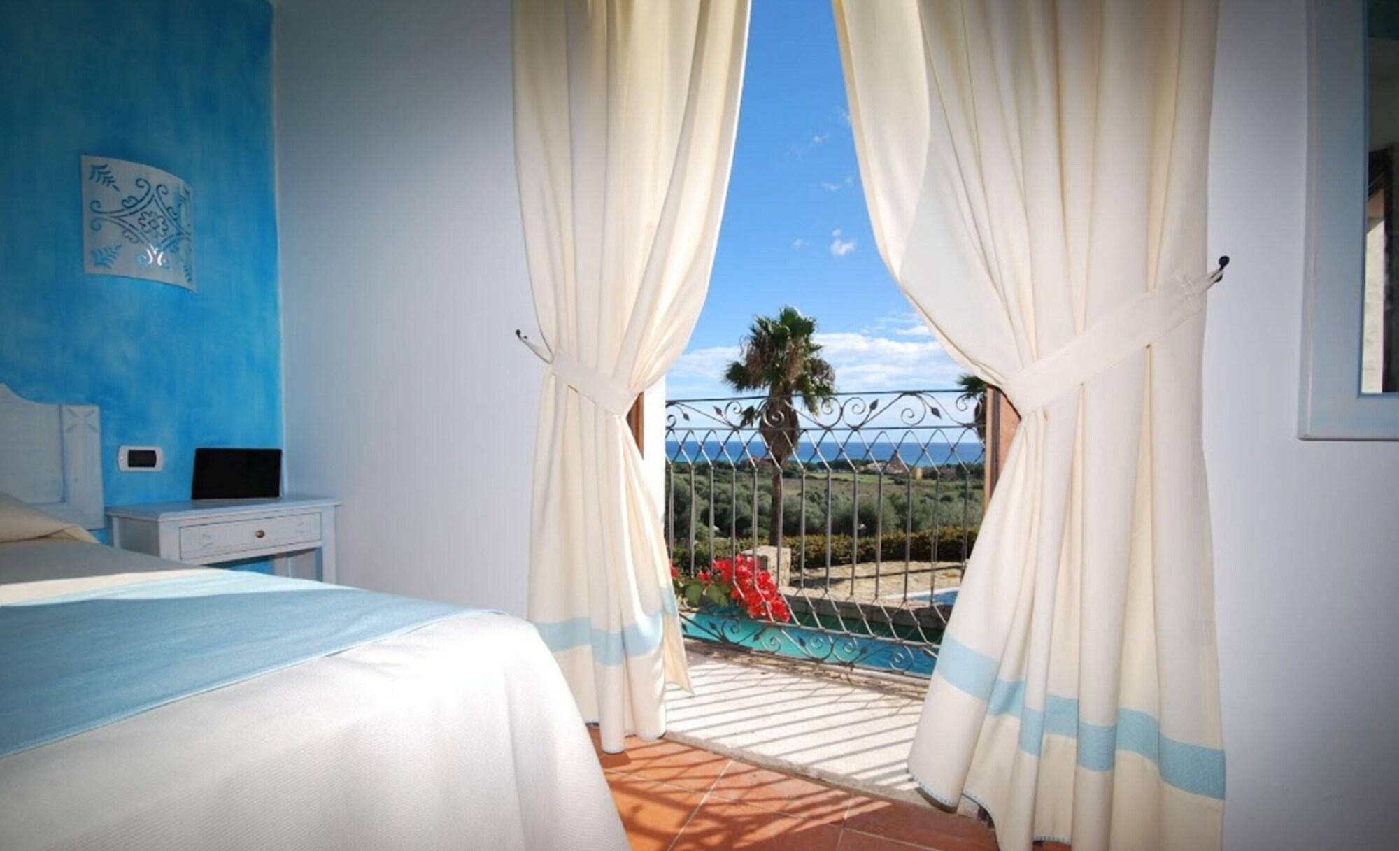 Felix Hotels - Galanias Hotel & Retreat Бари-Сардо Экстерьер фото
