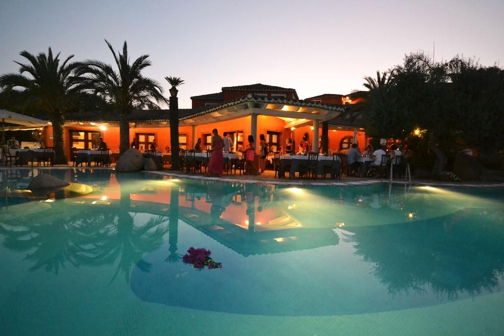 Felix Hotels - Galanias Hotel & Retreat Бари-Сардо Экстерьер фото