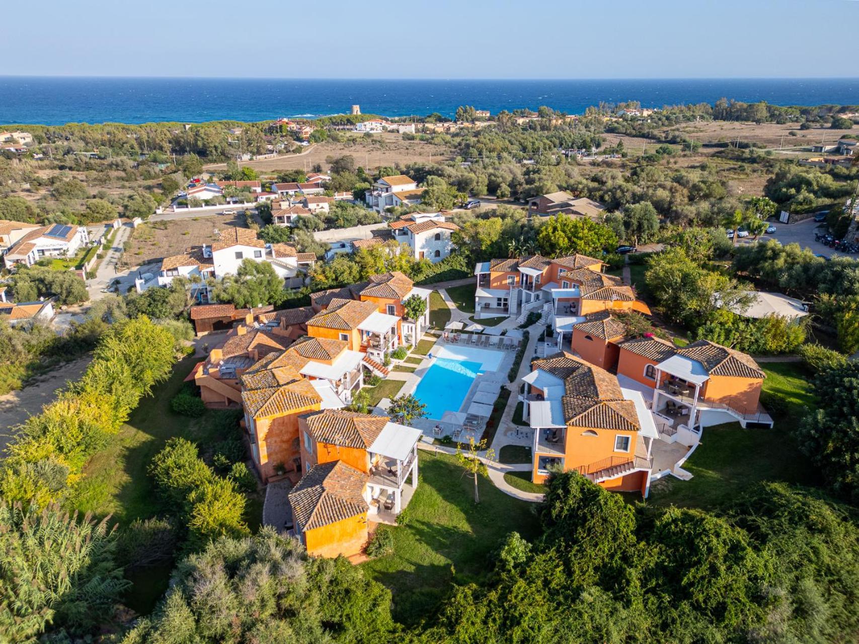 Felix Hotels - Galanias Hotel & Retreat Бари-Сардо Экстерьер фото